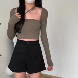 Elegant High-Waist Fleece Shorts for Women - Slimming A-Line Fit, Perfect for Fall & Winter with Pockets Elegant High-Waist Fleece Shorts for Women - Slimming A-Line Fit, Perfect for Fall & Winter with Pockets